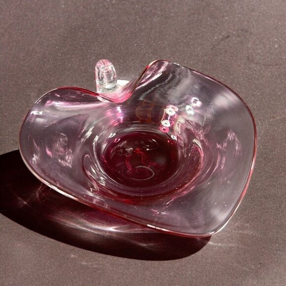 Pilgrim Heart Shaped Nappy Handle Cranberry Glass Dish Hand Blown Glass W Handle - Picture 1 of 16